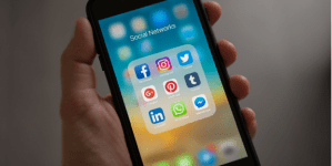 redes sociales en el smartphone